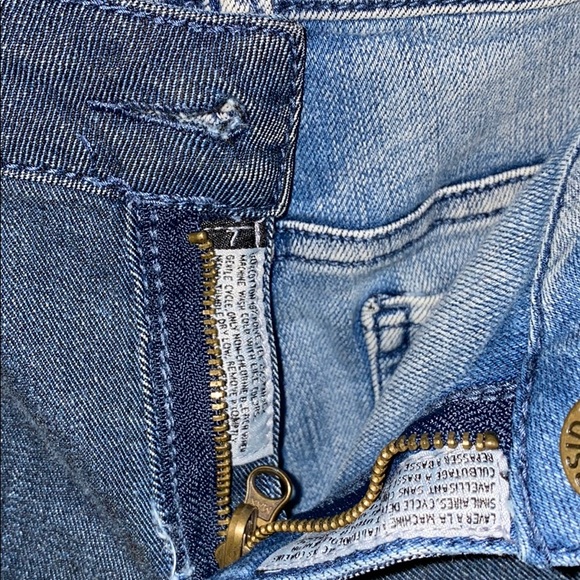 Flip Side Jeans - Picture 6 of 6